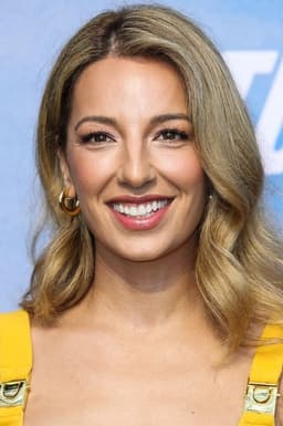Vanessa Lengies headshot