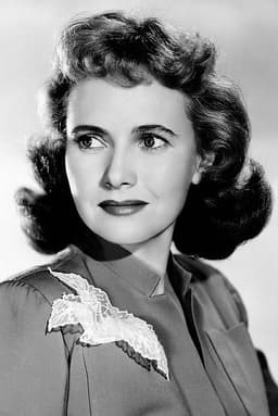 Teresa Wright headshot