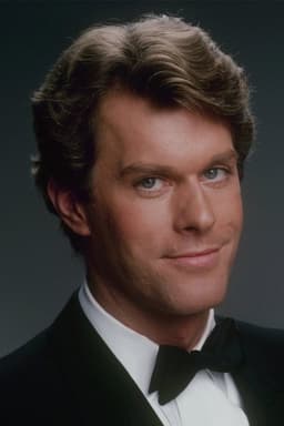 Kevin Conroy headshot