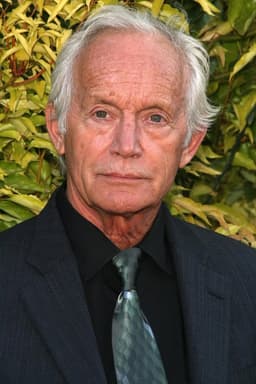Lance Henriksen headshot