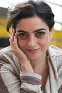 Paola Barrientos headshot