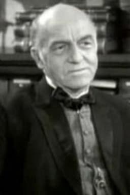 Davison Clark headshot