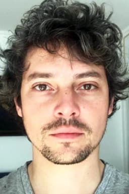 Pedro Merlo headshot