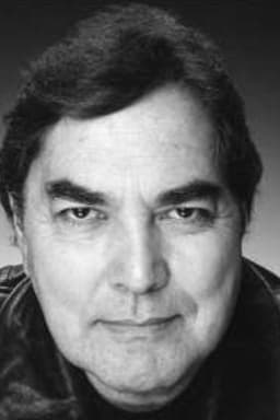 Valentin de Vargas headshot