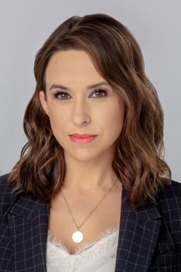 Lacey Chabert headshot