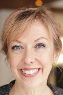Dara McGarry headshot