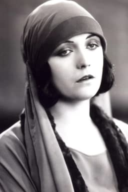 Pola Negri headshot