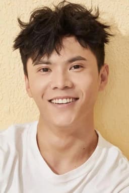 Zhenwei Wang headshot