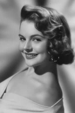 Myrna Hansen headshot