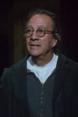 José Vivó headshot