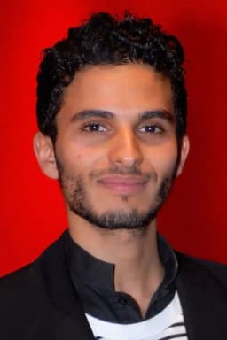 Mehdi Dehbi headshot