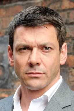 Gray O'Brien headshot