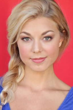Brey Noelle headshot