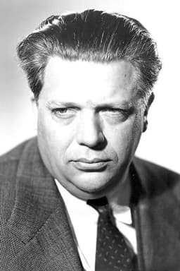 Cy Kendall headshot