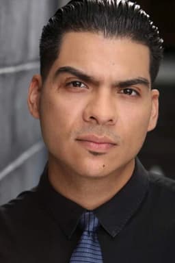 Ricardo Adam Zarate headshot