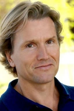 Peter Lavin headshot