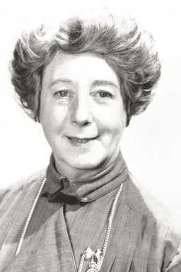 Mona Washbourne headshot