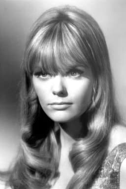 Nina Wayne headshot