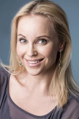 Sofia Helin headshot