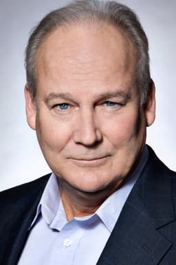 Brett Rice headshot