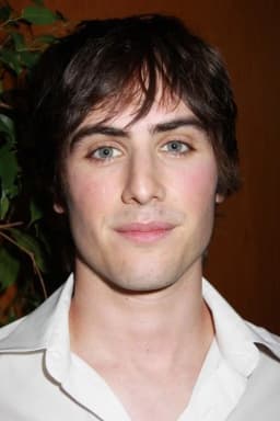 Edmund Entin headshot