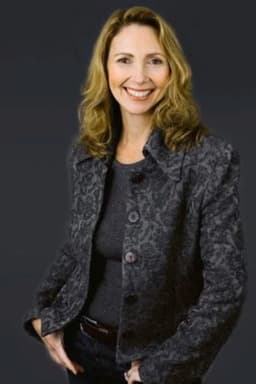 Ivy Austin headshot
