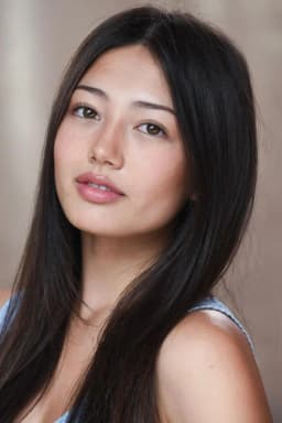 Miku Martineau headshot