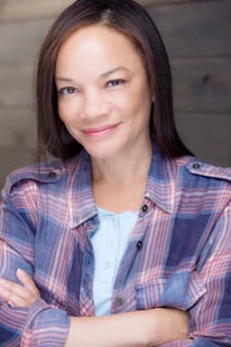 Vivian Fleming-Alvarez headshot