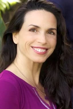 Tasia Valenza headshot