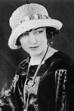 Jane Winton headshot