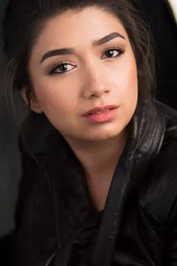 Natalie Amenula headshot
