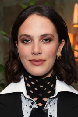Jessica Brown Findlay headshot