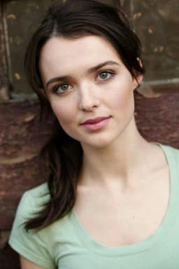 Philippa Northeast headshot