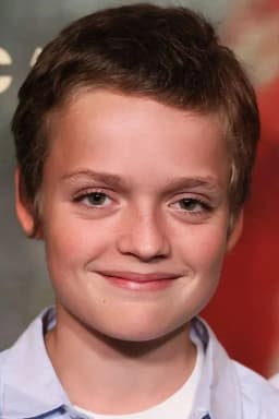 Jonah Wren Phillips headshot
