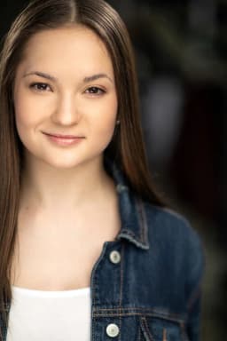 Alyssya Swales headshot