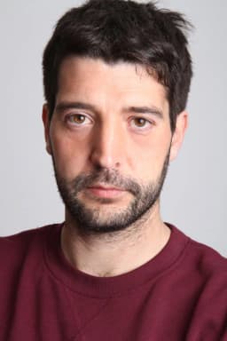 Gerard Oms headshot