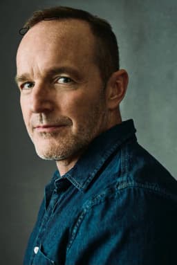 Clark Gregg headshot