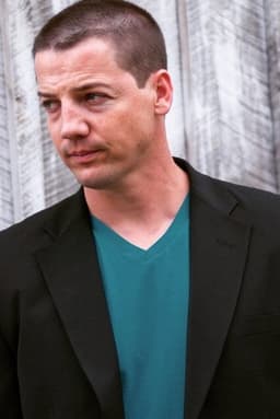 Scott Thomas headshot