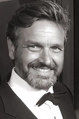 Mark Krenik headshot