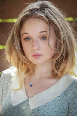 Carson Meyer headshot