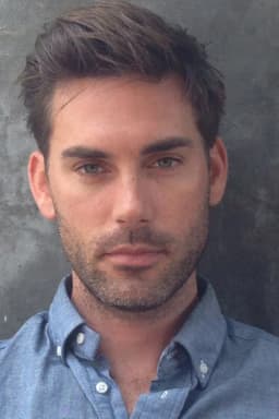 Drew Fuller headshot