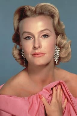 Dina Merrill headshot
