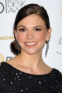 Sutton Foster headshot
