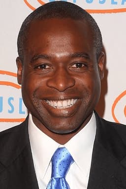 Phill Lewis headshot