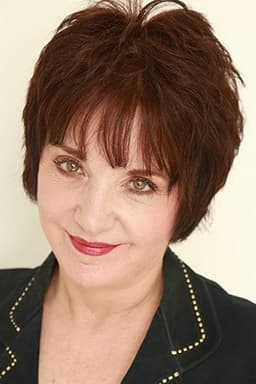 Lee Garlington headshot