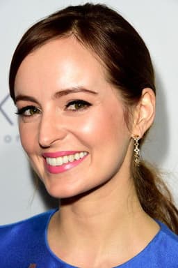 Ahna O'Reilly headshot