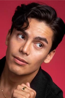 Orlando Pineda headshot