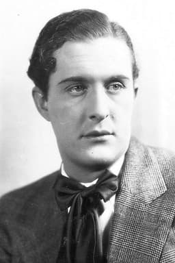 Douglas Gilmore headshot
