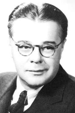 Otto Hulett headshot