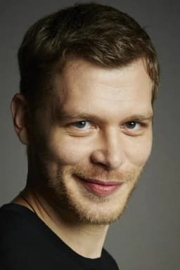 Joseph Morgan headshot